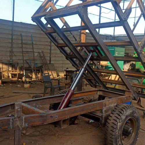 Hydraulic Tractor Trolley